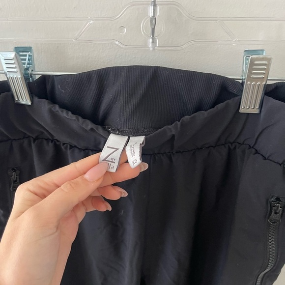 Zella Black Joggers - Picture 4 of 5